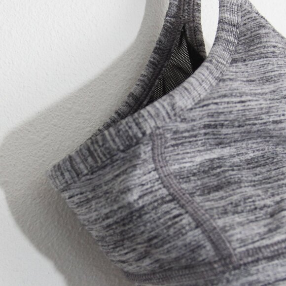 Lululemon Flow Y Bra IV Mesh Racerback Gray Black Heathered Size 6 - Picture 7 of 11